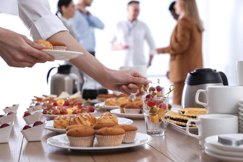 Petit déjeuner en entreprise par un traiteur